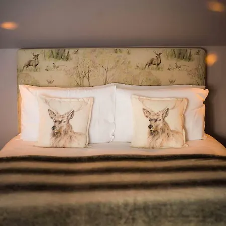 Tomahawk Bed & Breakfast